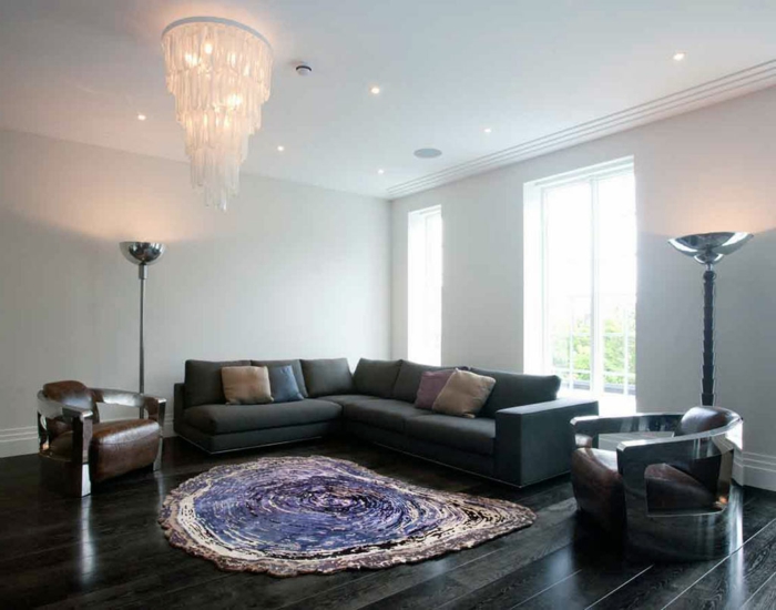 haus renovieren wohnzimmergestaltung ideen ausgefallener teppich leuchter