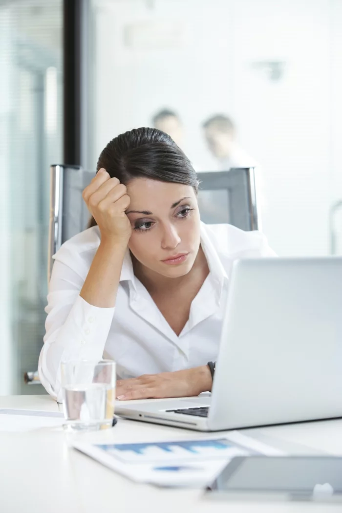 magnesiummangel symptome frau arbeitsplatz müde