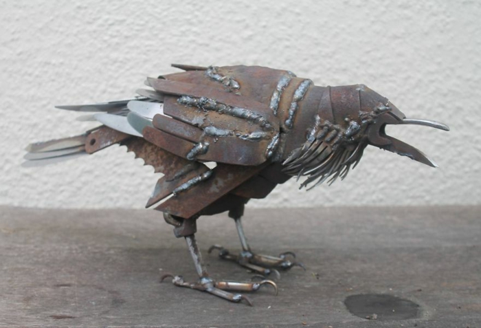 recycling basteln metall figur krähe