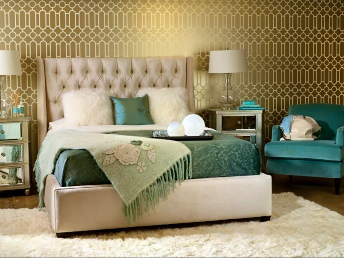 schlafzimmer ideen wandtapete geometrische muster gold weiß wanddekoration wandgestaltung