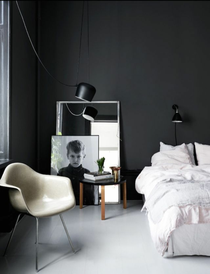 wanfarben ideen wohnideen schlafzimmer schwarze wände sessel