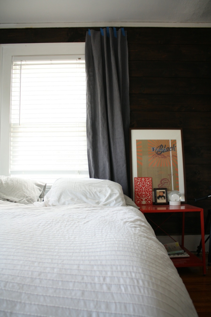 wände streichen ideen wohnideen schlafzimmer dunkle wandfarbe weiße bettwäsche