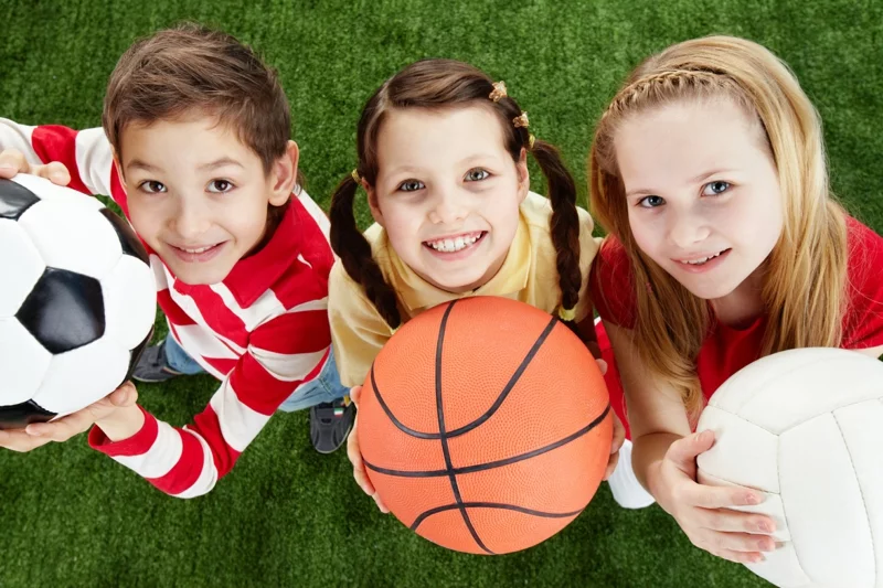 Eltern und Kinder abnehmen Zeit zum Sport