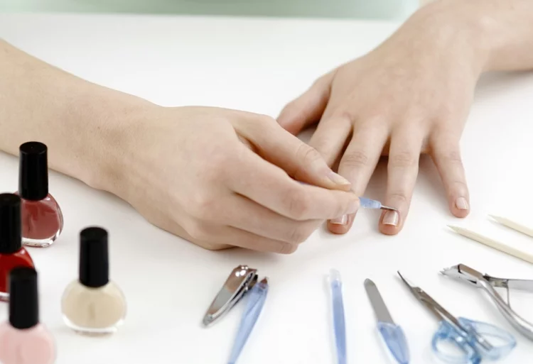 Maniküre selber machen Nagelpflege