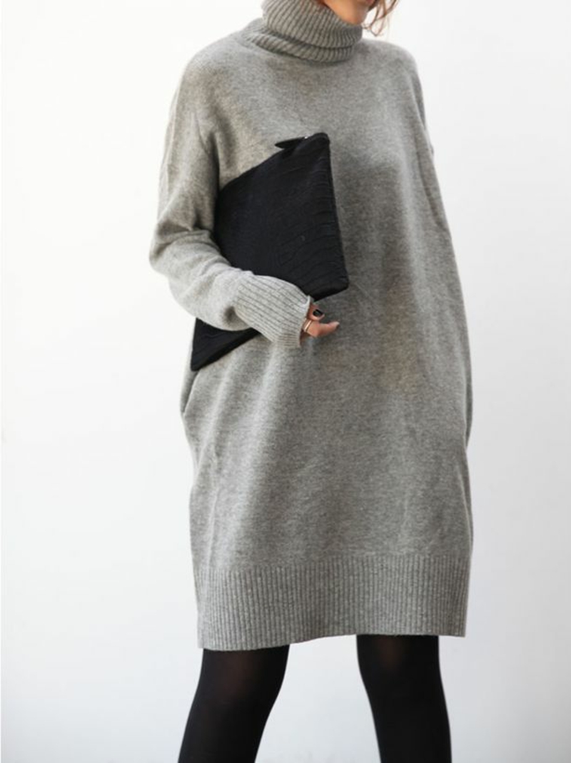 Damenpullover mit weitem Rollkragen und gestreiftem Kragen