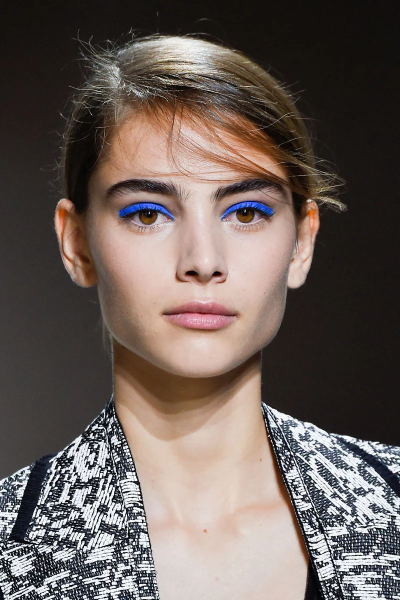 blaue Lidschatten Augen Make up 2016 trends boss Styling Tipps