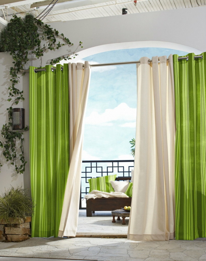blickdichte gardinen frisch grün balkon wohnideen