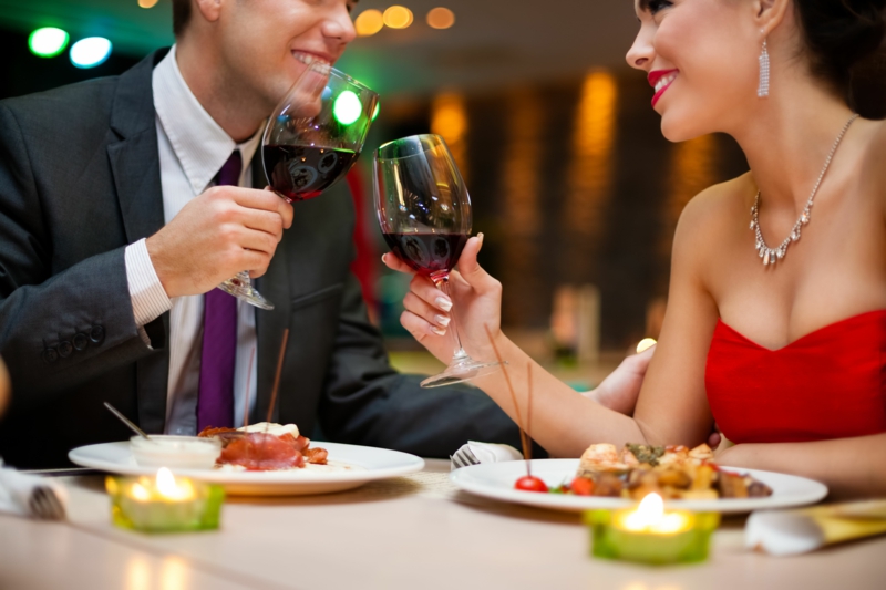 die schönste Liebeserklärung Bilder Valentinstag Geschenke romantisches Diner