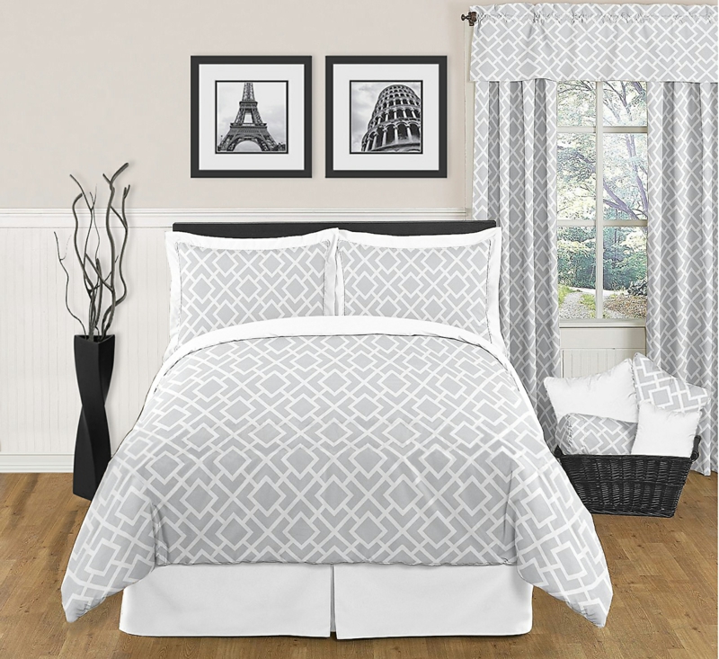 exclusive Bettwäsche und Gardinen grau weiß Muster