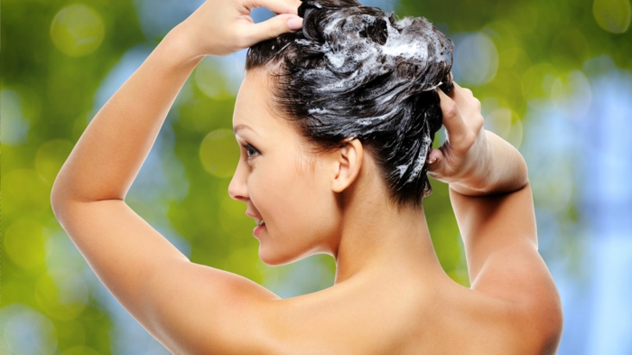 haarpflege tipps winter haare waschen gesund naturkosmetik haarpflegemittel