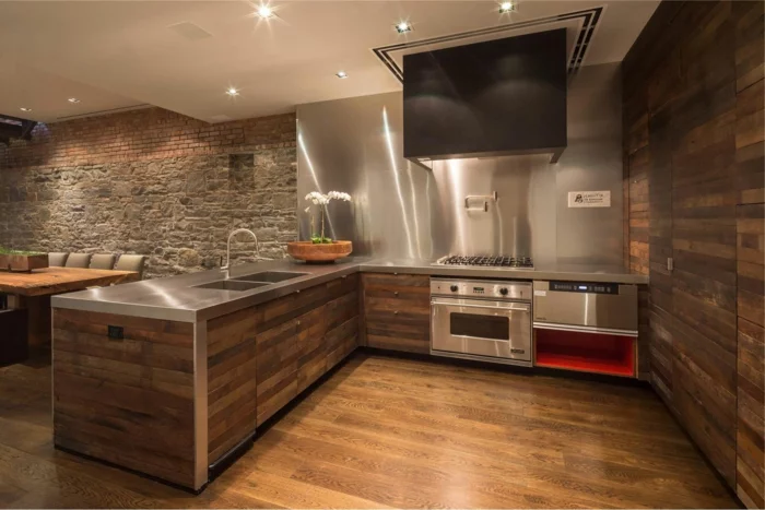 holz wandpaneele wohnideen küche steinwand wohnzimmer offener wohnplan
