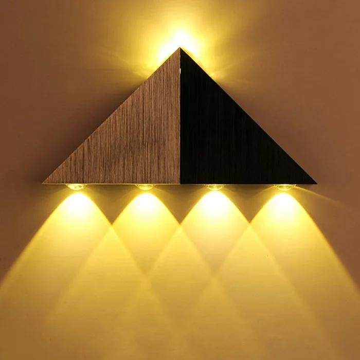 beleuchtung decke dunkeles interior leuchte wandbeleuchtung pyramyde