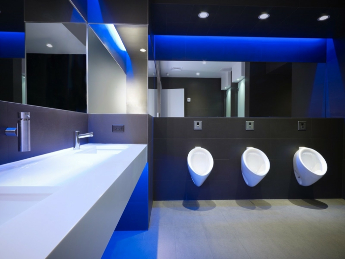 indirektes Licht ikea beleuchtung decke dunkeles interior öffentliche toilette
