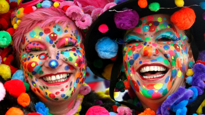 karneval kostüme karnevalskostüme logo koeln klowns narren kostüme karneval umzug frauen stark