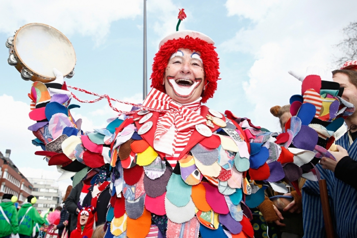 karneval kostüme karnevalskostüme  logo koeln klowns narren kostüme karneval umzug narren