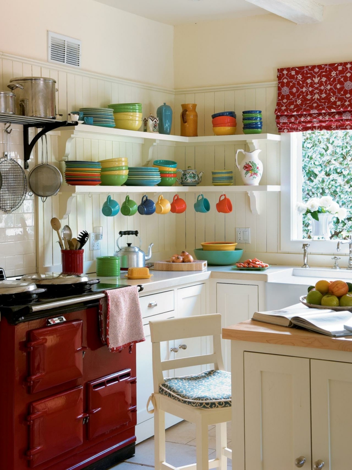 kleine küchen einrichten funktionelle ideen geschirr küchenfenster