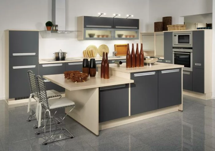 kleine küchen einrichten graue küchenschränke bodenfliesen weiße wände