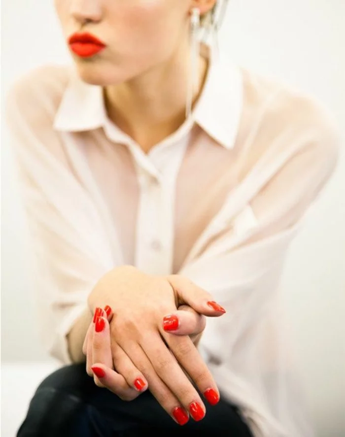 nageldesign rot roter lippenstift lifestyle trends