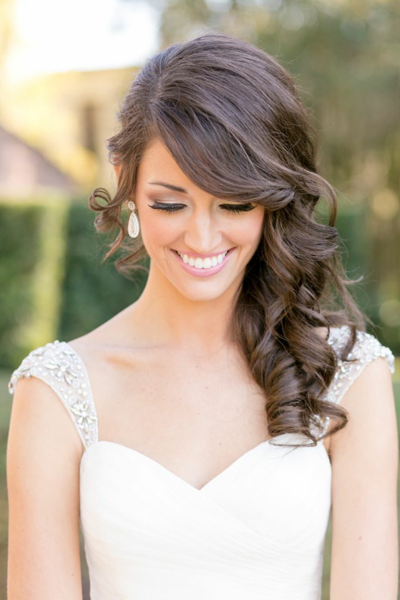 romantischer Haarschmuck Braut Hochzeitsfrisuren lange Haaren