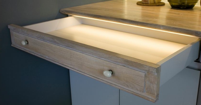 Schrankleuchten - 30 Ideen, wie Sie mehr Licht in den Schrank bringen