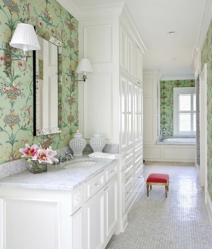 tapete muster badezimmer wandtapete florales muster weiße badmöbel