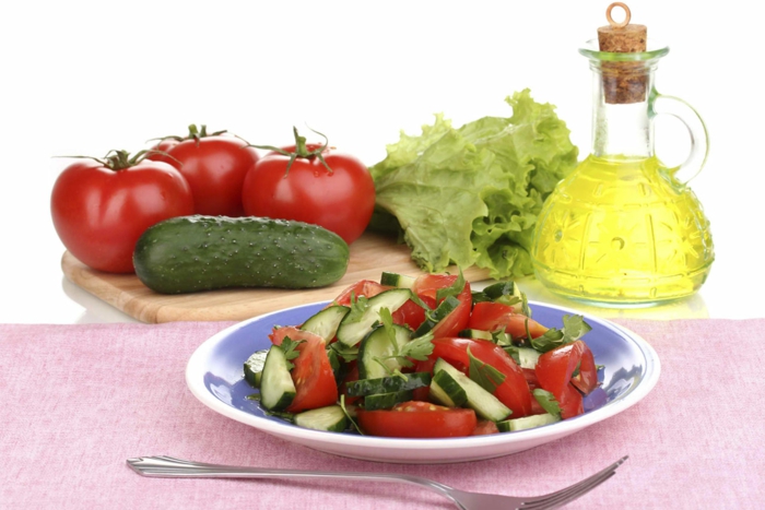 trennkost gemüse bio gurken tomaten eisbergsalat petersilie vitamine gesund