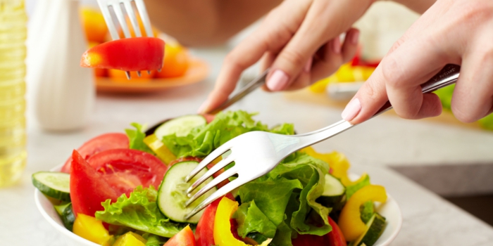 trockene hände tipps salat früchte gemüse gesundheit