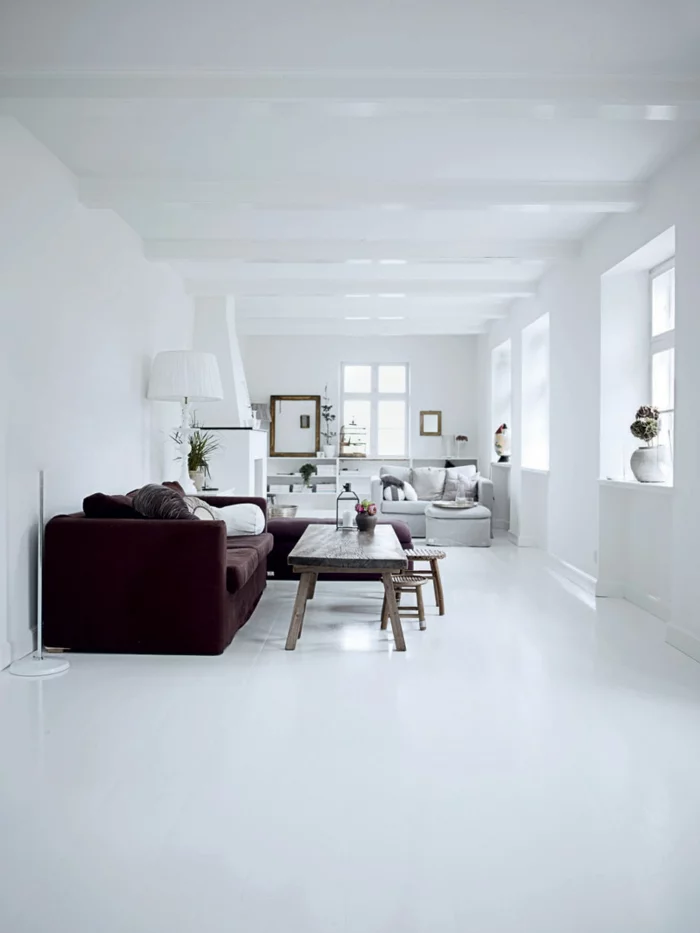 weiße wandfarbe wohnideen wohnzimmer rustikaler couchtisch schickes wohnzimmersofa