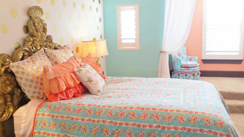 Einrichtungsideen Kinderzimmer gestalten Mädchen Kinderbett Bettwäsche Pastellfarben