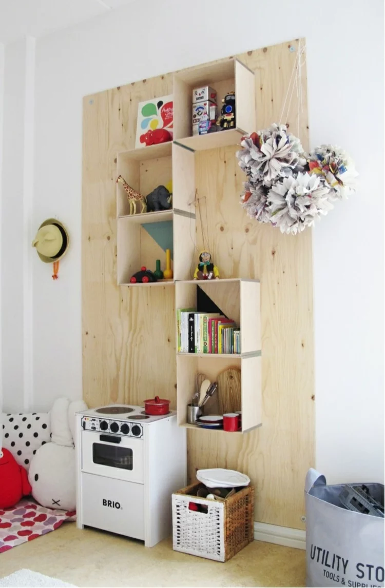 Regale moderne Holzregale für mehr Stauraum im Kinderzimmer peraktische Ideen 