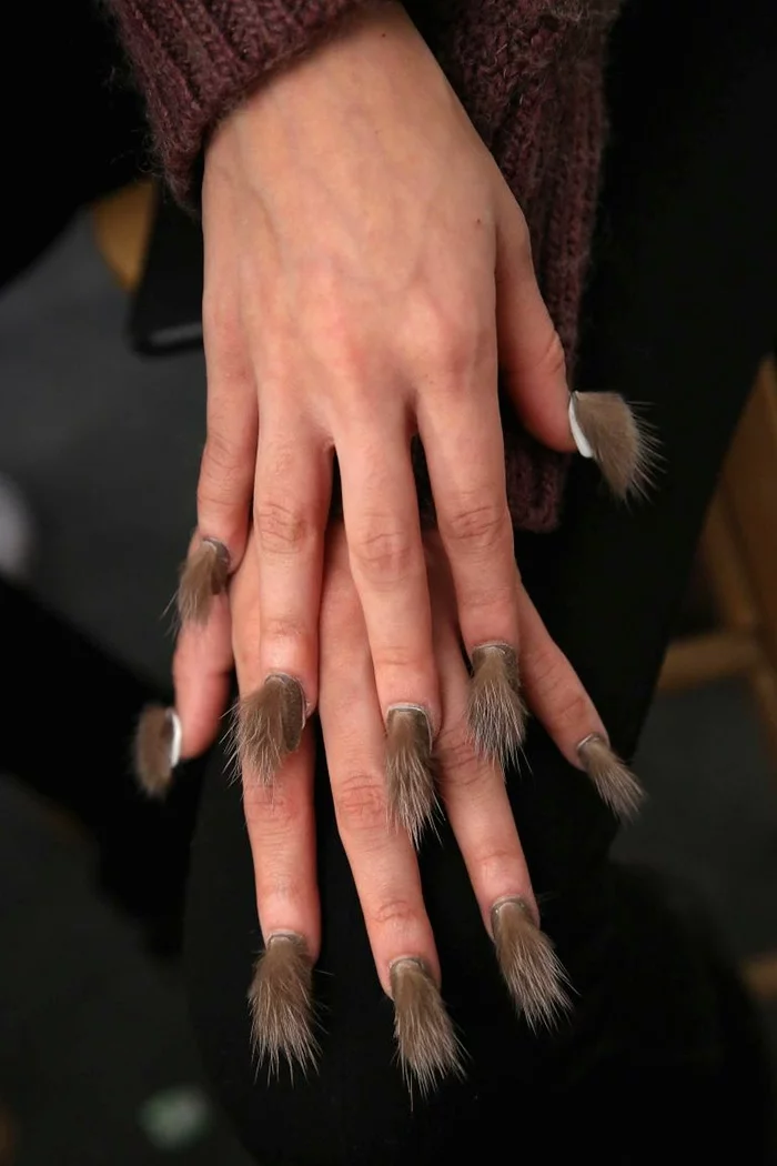 fingernägel design nageldesign bilder nailart furry nails trend glamour.it