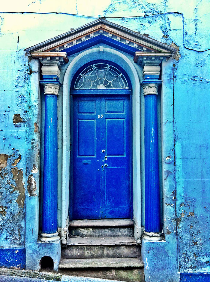 günstige Haustüren farbige gestalten moderne Haustüren in Blau