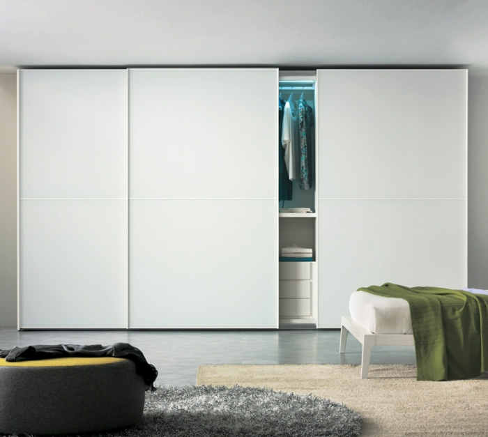 kleiderschrank design minimalistisch weiß wohnideen schlafzimmer