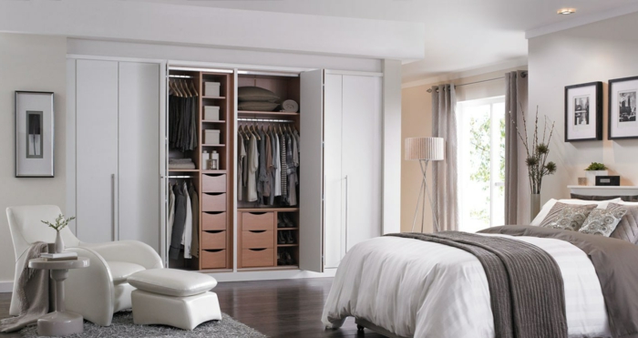 kleiderschrank design weißer kleiderschrank wohnideen schlafzimmer