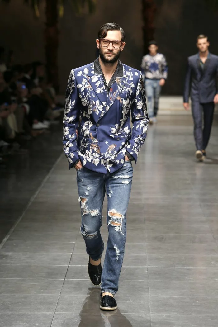 männermode trends 2016 casual street style sakko florale muster jeanshose dolce gabbana
