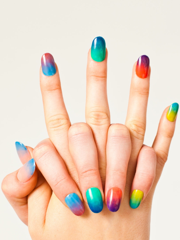 fingernägel design nailart bunte nägel nagellack regenbogen farben