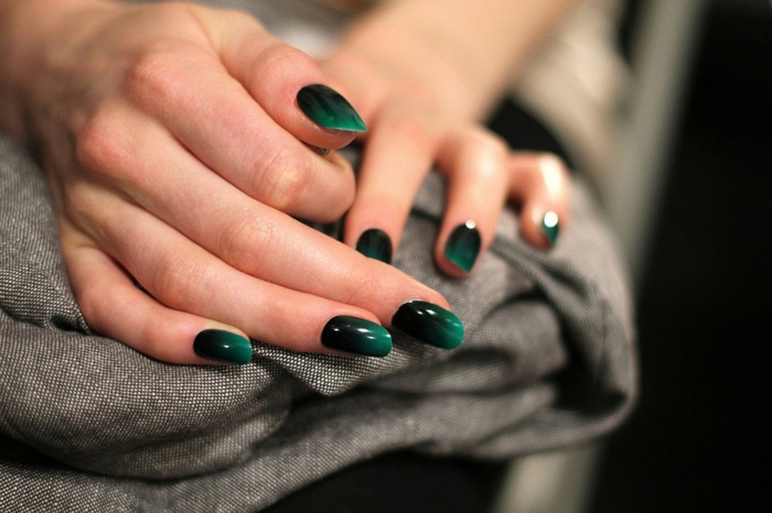 nageldesigns fingernägel design nailart ombre grasgrün nagellack