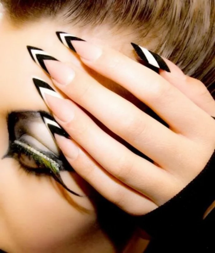 nageldesigns fingernägel design nailart spitze nägel nailart schwarz weiß streifen