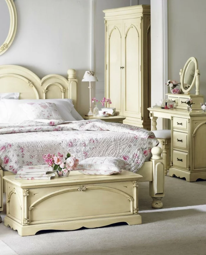 shabby chic kommode anrichte schlafzimmer romantisch pastellgelb holztruhe bettbank