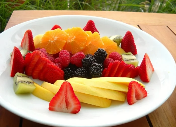 untergewicht korrigieren früchte essen gesundheit lifestyle