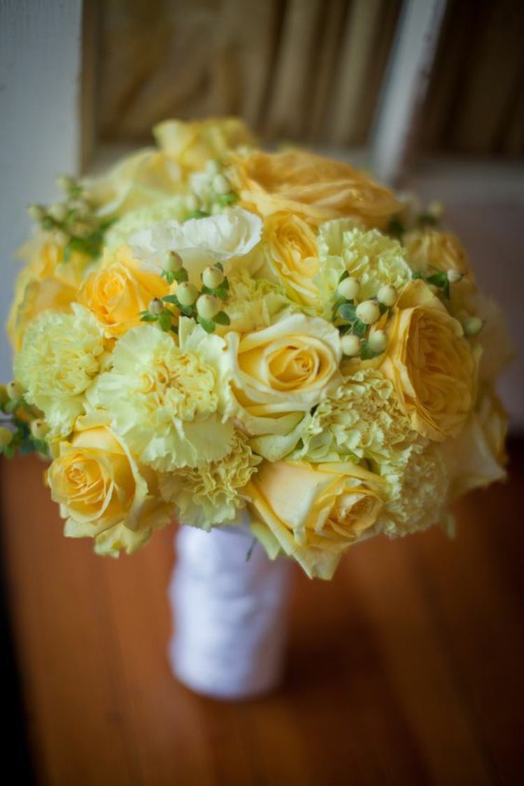 Hochzeitsfeier Ideen Gelb Brautstrauß gelbe Rosen