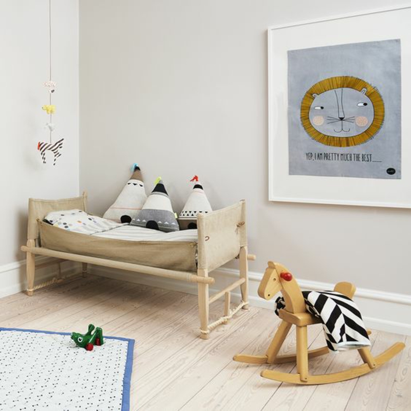 Inneneinrichtung planen Kinderzimmer Möbel Kinderbett Spielzeuge