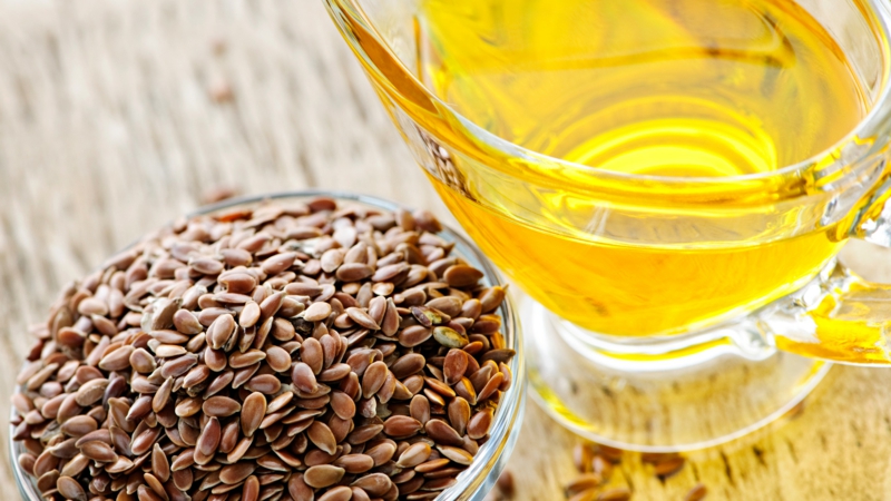 Leinöl Wirkung Omega 3 Fettsäuren Samen und Öl