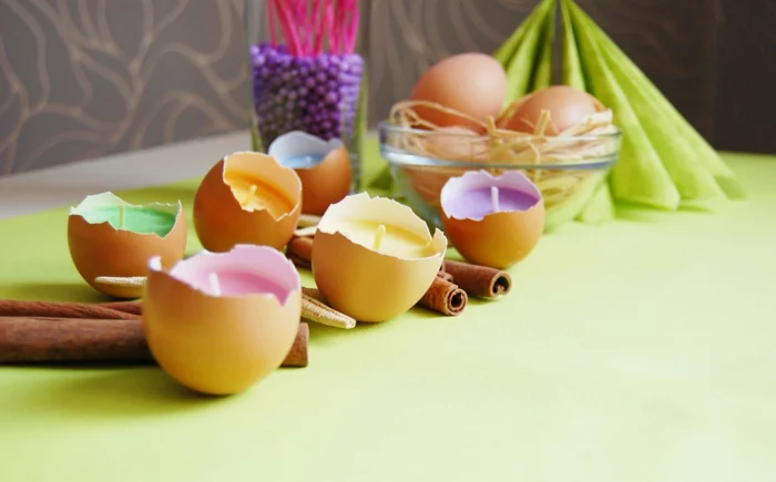 deko selber machen osterdeko ideen eierschalen farbige kerzen