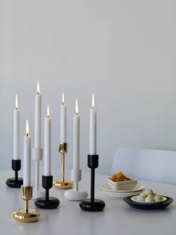 goldfarbene skandinavische Wohnaccessoires Kerzenständer