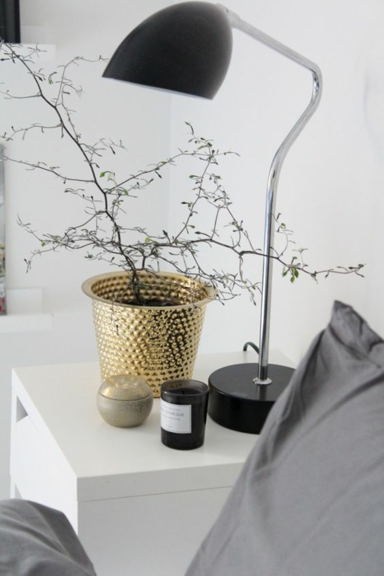 goldfarbene skandinavische Wohnaccessoires Übertopf Zimmerpflanzen