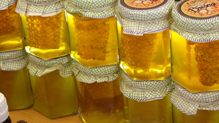 honig gesund honigpott honiglöffel goldwer löffel fertig
