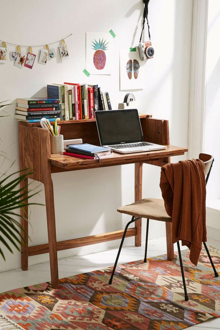 klappbarer Schreibtisch kleines Home Office einrichten Büromöbel Laptoptisch