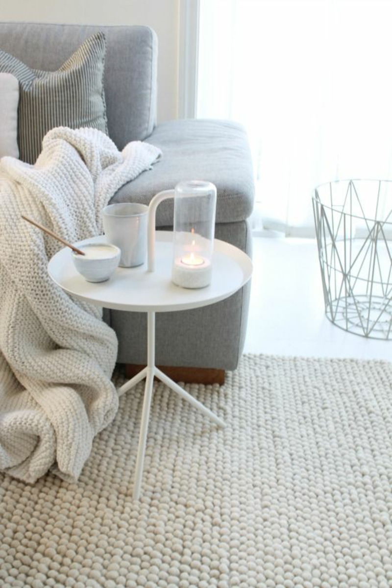 skandinavisch wohnen Designer Möbel Beistelltisch rund weiß