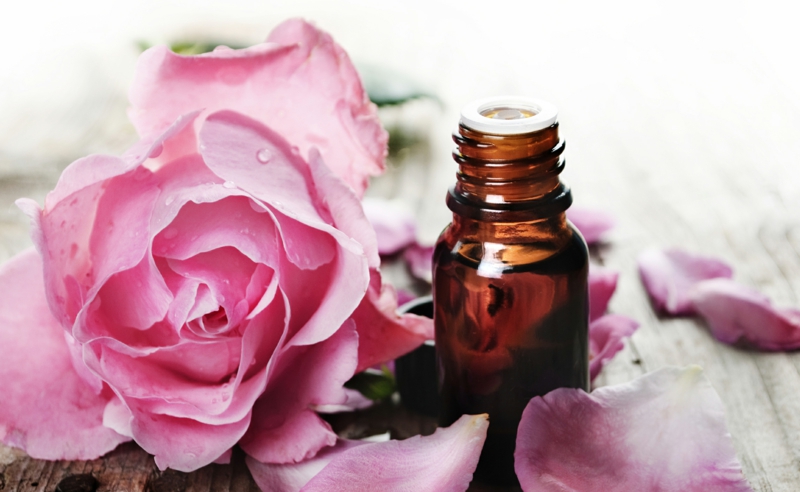 ätherische Öle Wirkung Aromaöl Rosenblüte